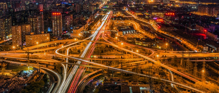 高速公路出入口对小区是利好还是利空？